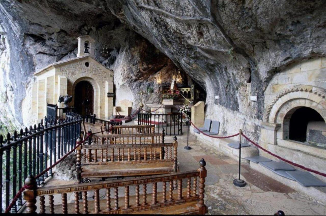 Hotel Virgen De Covadonga Onís エクステリア 写真
